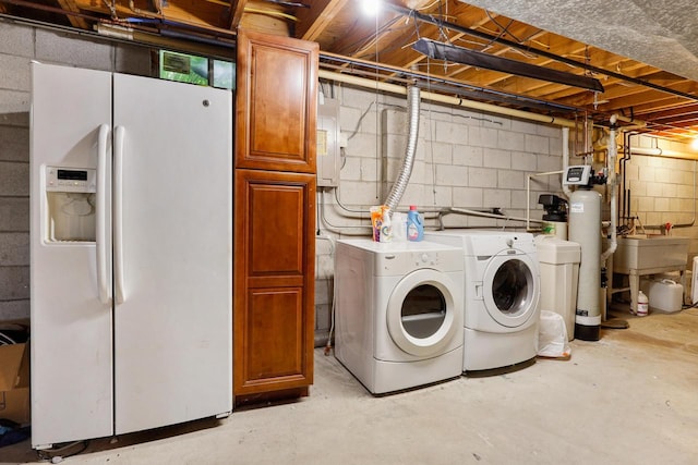 W365N7134 Mcmahon Rd, Oconomowoc, WI 53066 - washroom with cabinet space, washer and dryer, and electric panel