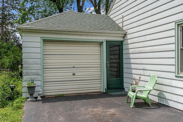 1422 S Burchard Ave, Freeport, IL 61032 - view of garage