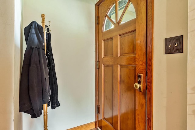 1422 S Burchard Ave, Freeport, IL 61032 - view of foyer