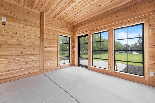 N65W34963 Baltic Pass, Oconomowoc, WI 53066 - view of unfurnished sunroom