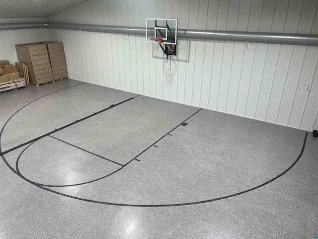 4304 E Leggate Rd, Superior, WI 54880 - view of basketball court featuring basketball hoop
