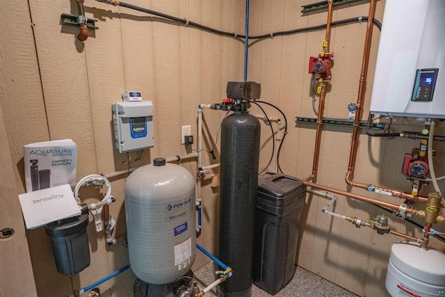 4304 E Leggate Rd, Superior, WI 54880 - utilities with water heater