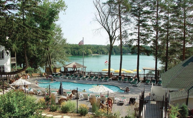 266 Victorian Village Dr Unit 226, Elkhart Lake, WI 53020 - community pool with a water view