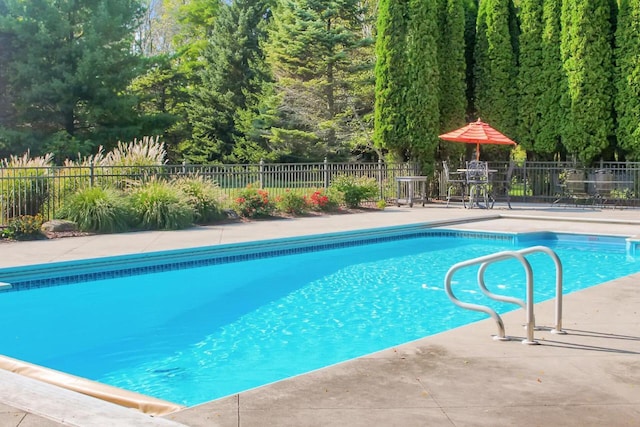 2307 W Willow Creek Ln, Sheboygan, WI 53083 - view of pool featuring a patio area