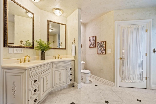 1626 Fox Hollow Ln, Cedarburg, WI 53012 - full bathroom with double vanity and toilet