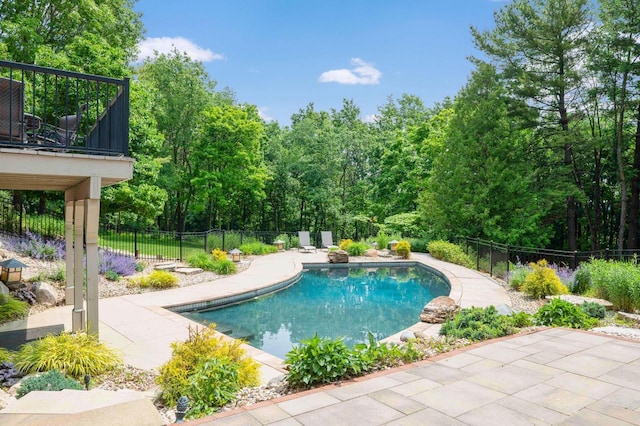 N69W29753 Ridgeview Ct, Hartland, WI 53029 - view of pool featuring a patio