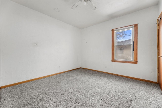 3946 N 25th St, Milwaukee, WI 53206 - carpeted empty room with baseboards