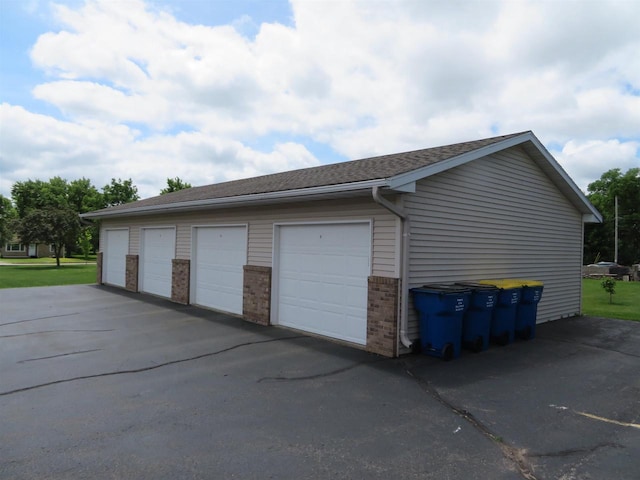 306 N Sales St Unit # 1, Merrill, WI 54452 - view of garage