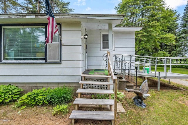 W914 Madsen Rd, Marinette, WI 54143 - property entrance