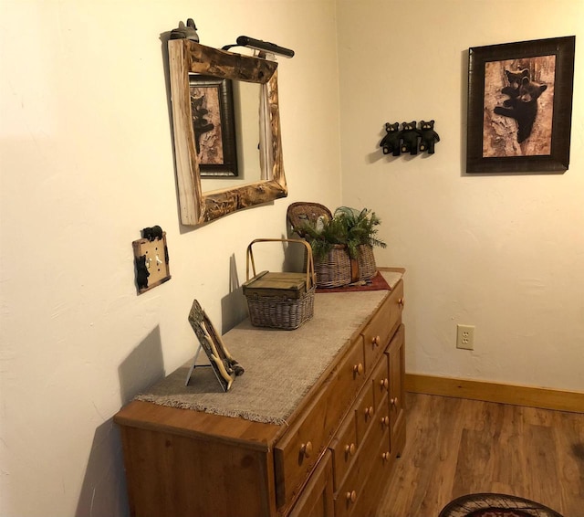 W15036 Poachers Run Ln, Athelstane, WI 54101 - detailed view of wood finished floors and baseboards