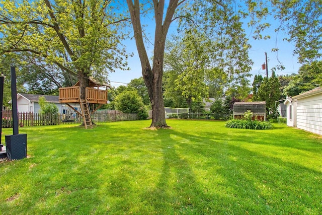 625 N Winnebago St, De Pere, WI 54115 - fenced backyard featuring a storage shed