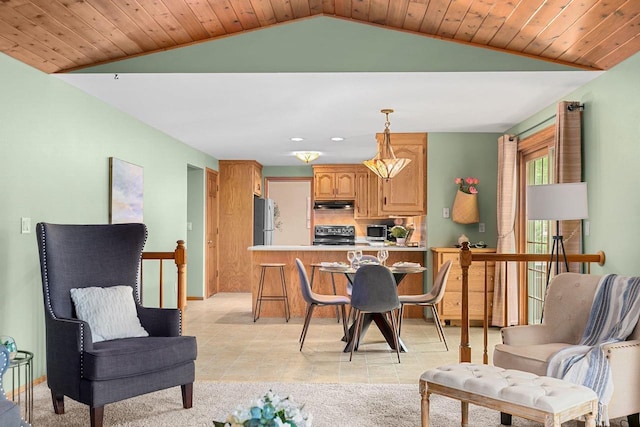 2939 W Roselawn Dr, Appleton, WI 54914 - living area featuring lofted ceiling and recessed lighting