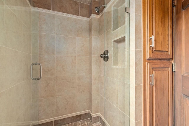 2939 W Roselawn Dr, Appleton, WI 54914 - full bath featuring a stall shower