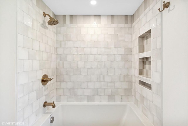832 E Wilbur Ave, Milwaukee, WI 53207 - bathroom featuring tub / shower combination and recessed lighting