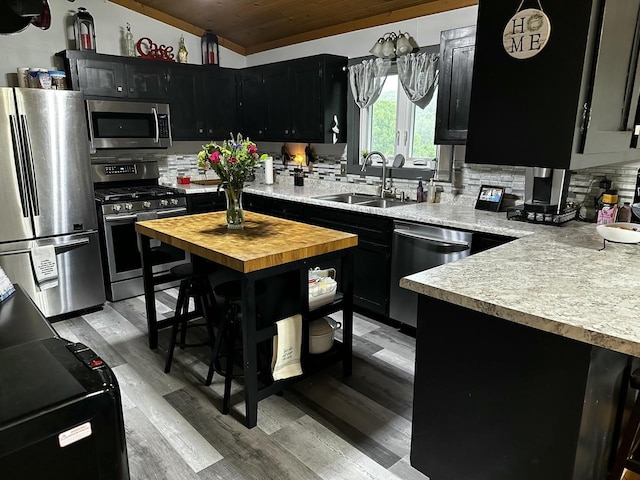 1914 Hollow Cir, West Bend, WI 53090