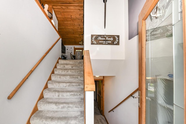 1914 Hollow Cir, West Bend, WI 53090
