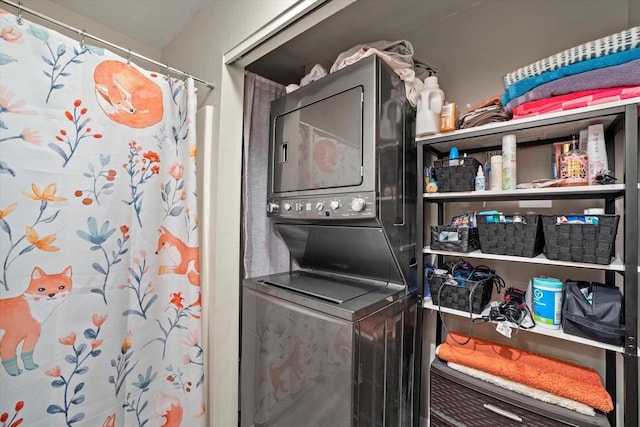 847 W Puetz Rd, Oak Creek, WI 53154 - washroom featuring stacked washer and clothes dryer