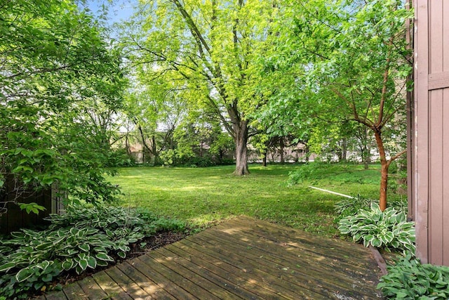 102 Crab Apple Ct, Appleton, WI 54914 - deck featuring a lawn