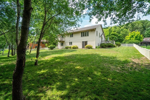 4129 Birch Crest Ln, Eau Claire, WI 54701 - back of property with a fenced backyard