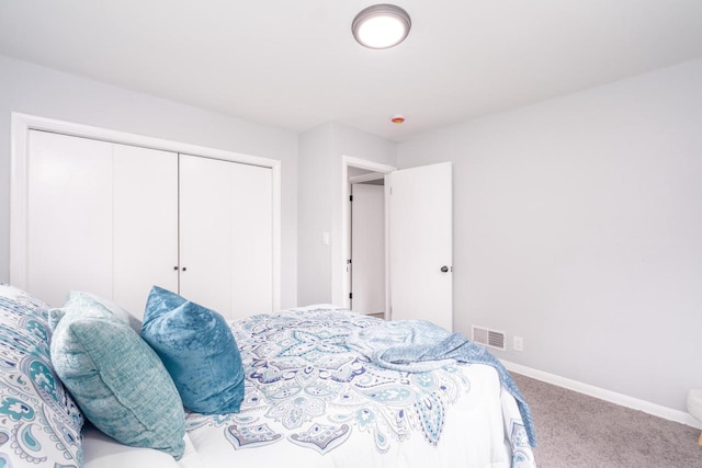 11114 8th Ave, Pleasant Prairie, WI 53158 - bedroom featuring carpet flooring and a closet