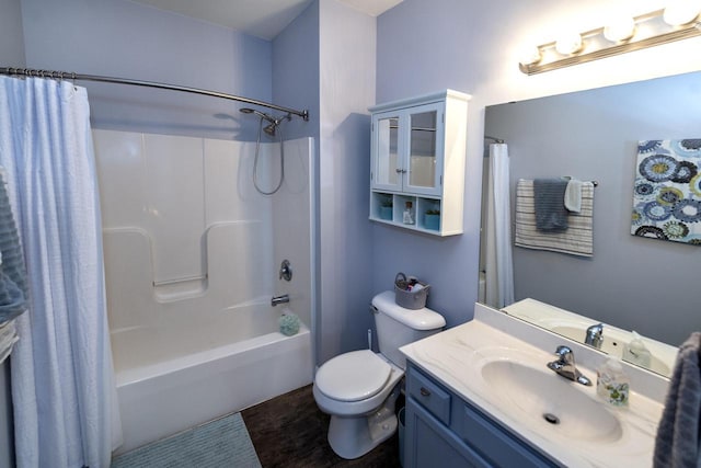 N165W20576 Berry Patch Rd Unit 702, Jackson, WI 53037 - full bath featuring vanity and shower / bath combination with curtain