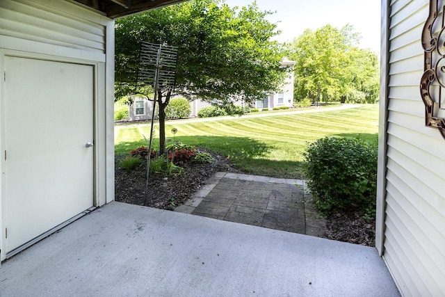 N165W20576 Berry Patch Rd Unit 702, Jackson, WI 53037 - view of patio / terrace