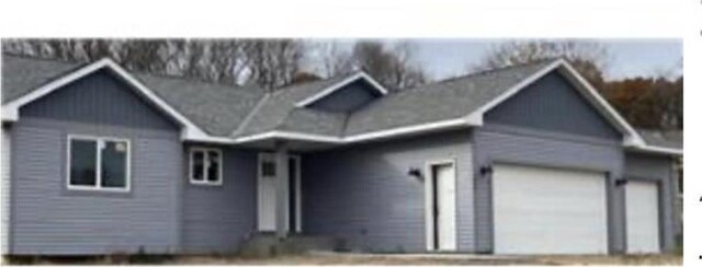 1305 E Aspen Dr, Saint Croix Falls, WI 54024