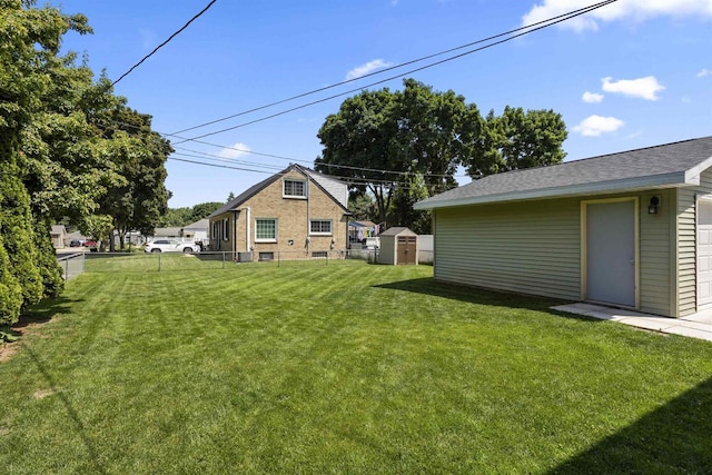 902 E Fremont St, Appleton, WI 54915 - view of yard with a storage shed