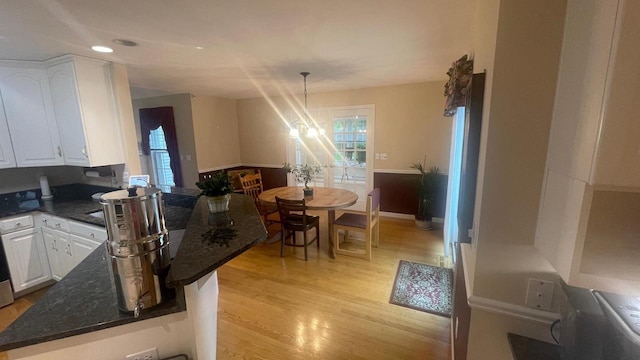 22 Weatherstone Dr, Appleton, WI 54914 - dining space with light wood-style floors and recessed lighting