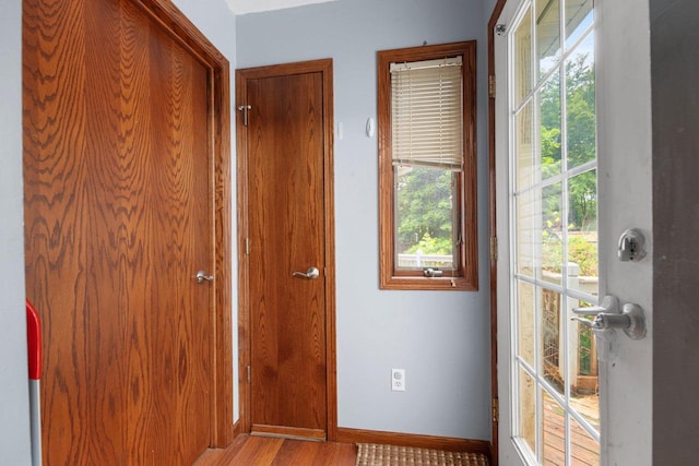 1418 W Washington St, Appleton, WI 54914 - entryway with wood finished floors and baseboards