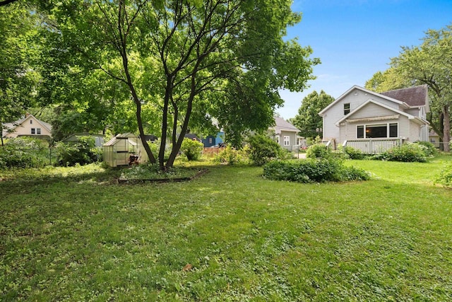 1418 W Washington St, Appleton, WI 54914 - view of yard featuring an exterior structure and an outdoor structure