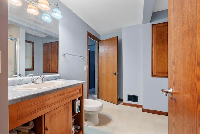 1418 W Washington St, Appleton, WI 54914 - full bath with vanity and toilet