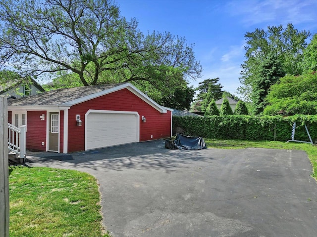 513 61st St, Kenosha, WI 53143 - view of detached garage