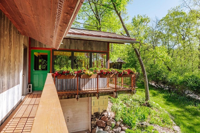 W296N2978 Franciscan Rd, Pewaukee, WI 53072 - view of deck