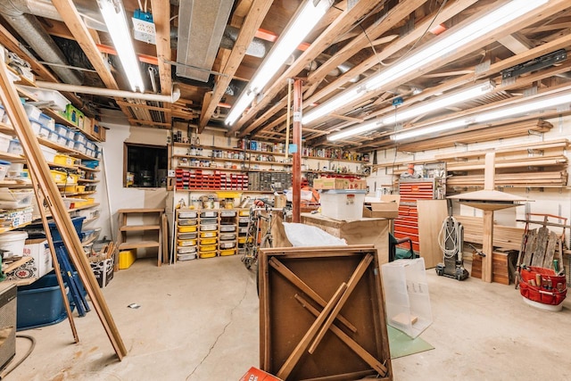 W296N2978 Franciscan Rd, Pewaukee, WI 53072 - unfinished below grade area featuring a workshop area