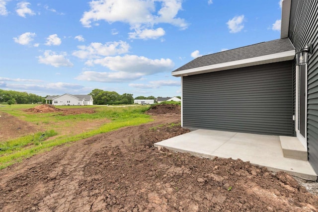 3453 Veanna Blvd, Oshkosh, WI 54904 - view of yard with a patio