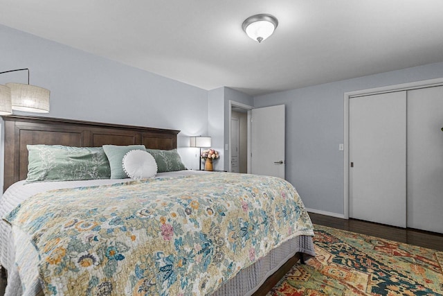 1824 W Reid Dr, Appleton, WI 54914 - bedroom featuring wood finished floors and baseboards