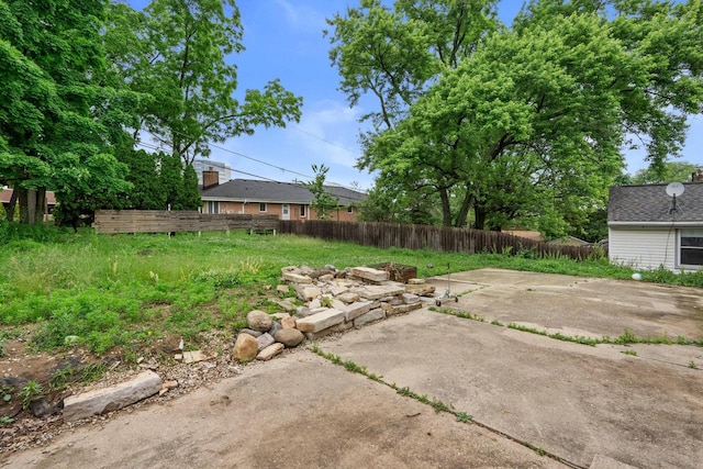 613 Pleasant View St, Wauwatosa, WI 53226 - view of yard