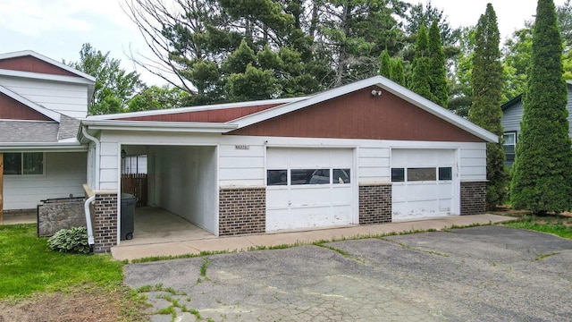 W4976 Pinewood Ln, Merrill, WI 54452 - view of garage
