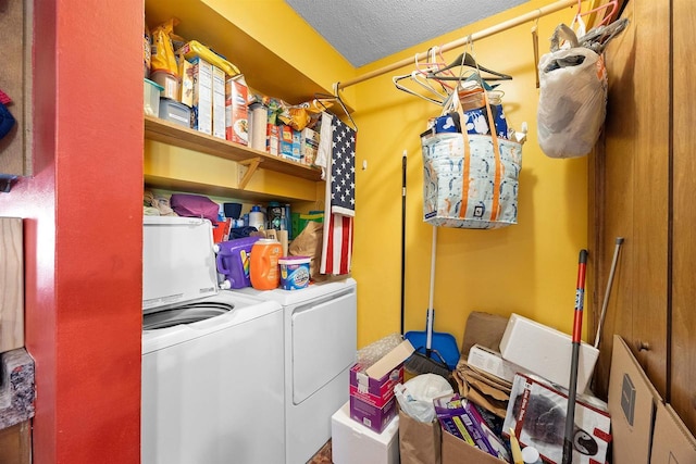 W4976 Pinewood Ln, Merrill, WI 54452 - washroom featuring independent washer and dryer