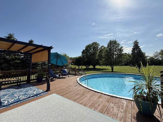 7975 Summit Dr, Delavan, WI 53115 - swimming pool with a deck and a lawn