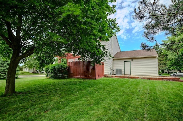 130 W Windsor Ave, Cottage Grove, WI 53527 - view of green lawn