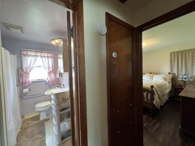 34 Elm Street N, St, La Crescent, MN 55947 - full bathroom with ensuite bathroom and vanity