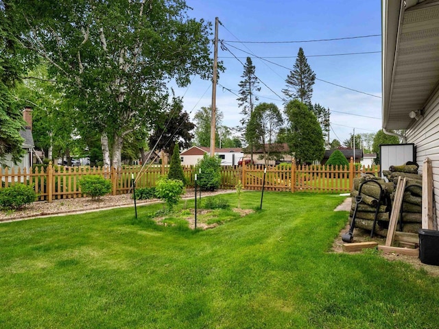 3715 N 17th St, Sheboygan, WI 53083 - view of yard