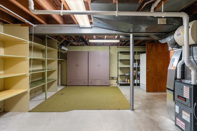 3720 Elm Dr, La Crosse, WI 54601 - unfinished basement with heating unit