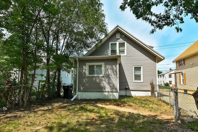 1541 Porter Ave, Beloit, WI 53511 - rear view of house