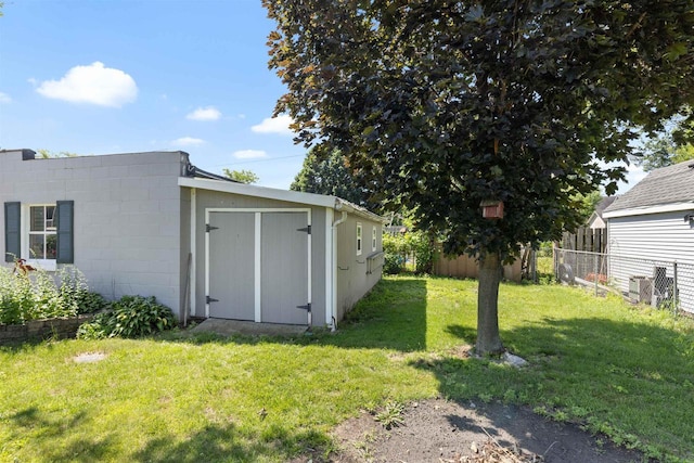 114 S Adam St, South Beloit, IL 61080 - view of yard