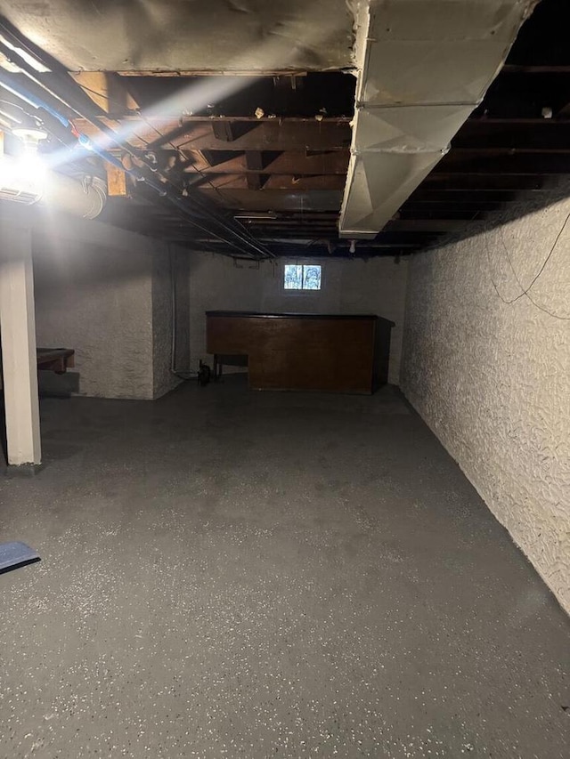 2320 W Hope Ave Unit 2320A, Milwaukee, WI 53209 - below grade area with a textured wall