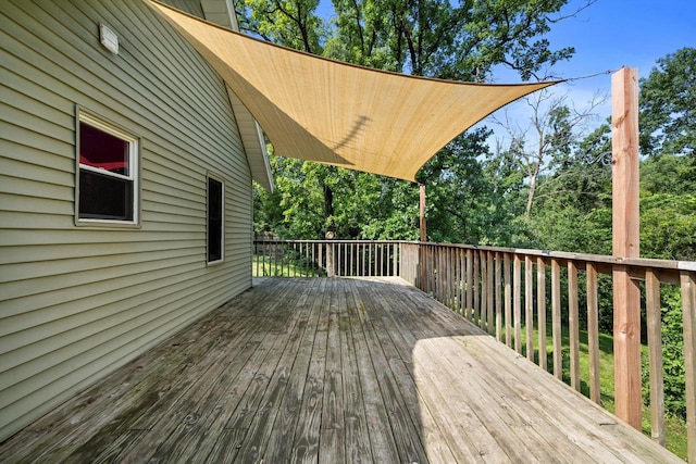 8020 Ridgeway Dr, Burlington, WI 53105 - view of deck