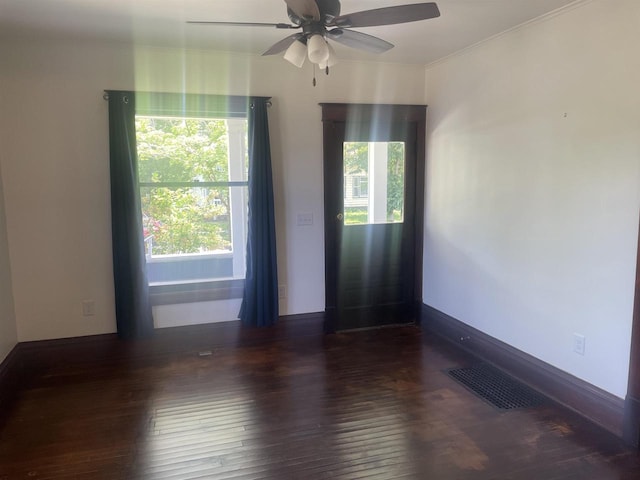 510 S Vine Ave, Marshfield, WI 54449 - unfurnished room featuring hardwood / wood-style flooring, a ceiling fan, and healthy amount of natural light